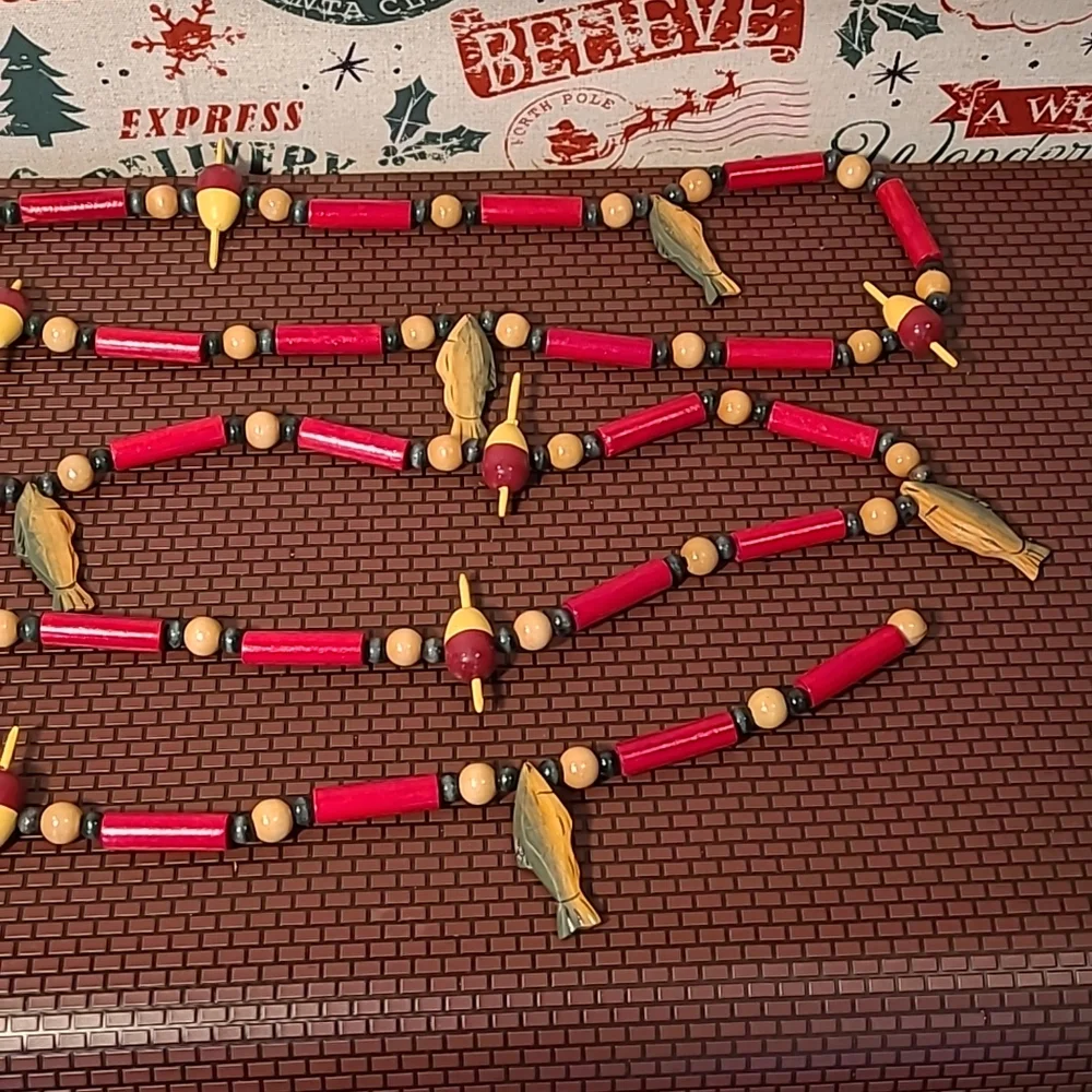 8' Christmas Tree Wood Fish & Bobber Garland